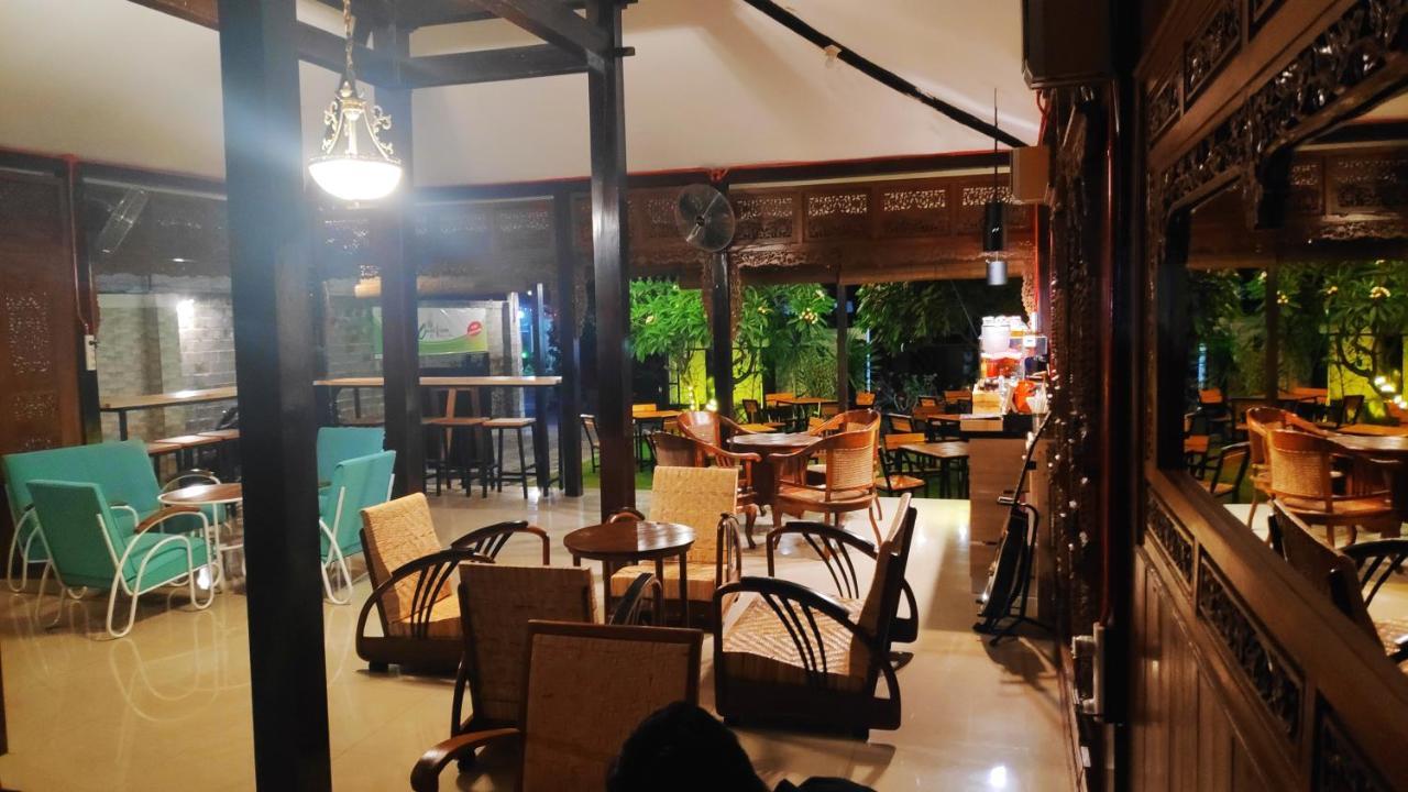 Hotel Omah Nayan Maguwo Esterno foto