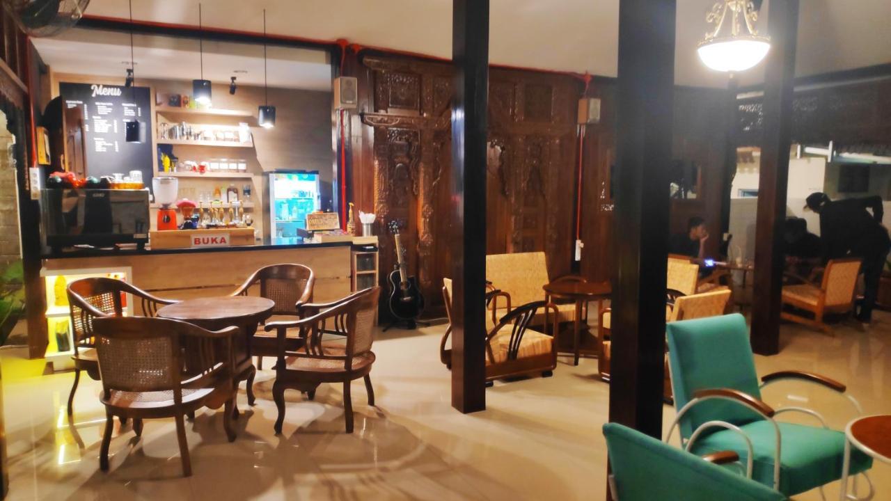 Hotel Omah Nayan Maguwo Esterno foto