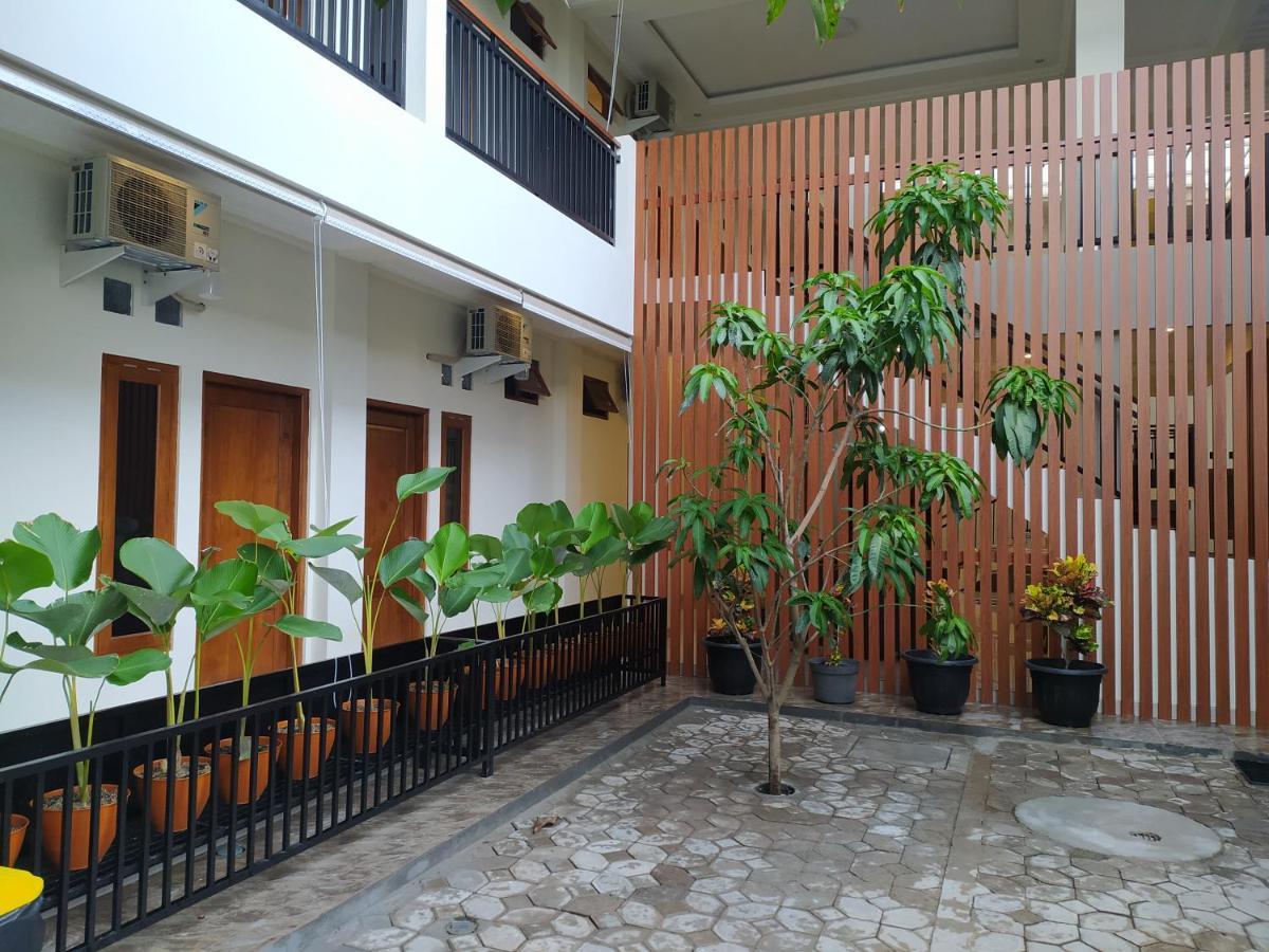 Hotel Omah Nayan Maguwo Esterno foto