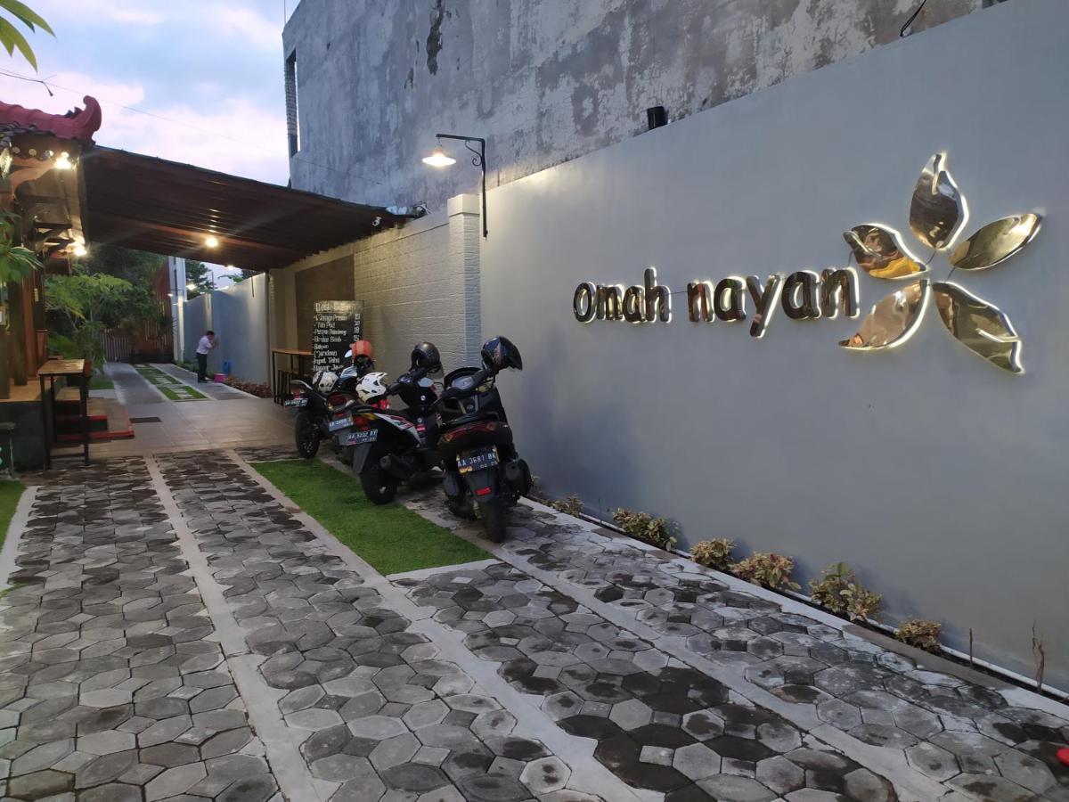 Hotel Omah Nayan Maguwo Esterno foto