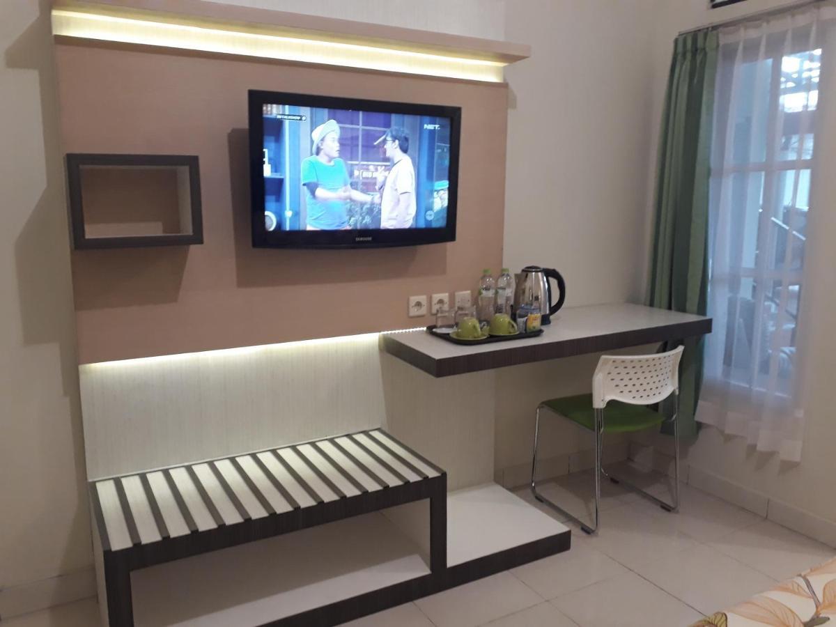Hotel Omah Nayan Maguwo Esterno foto