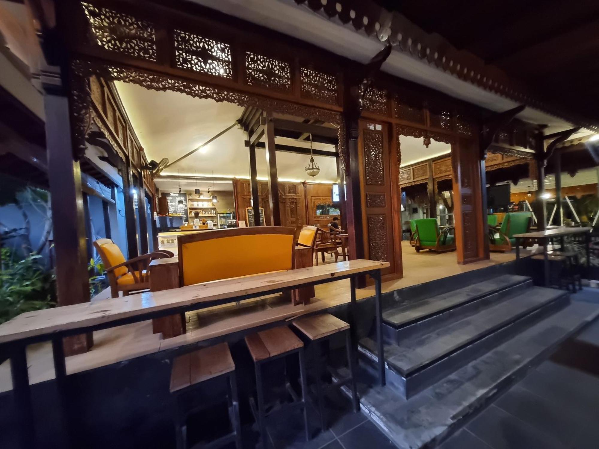 Hotel Omah Nayan Maguwo Esterno foto