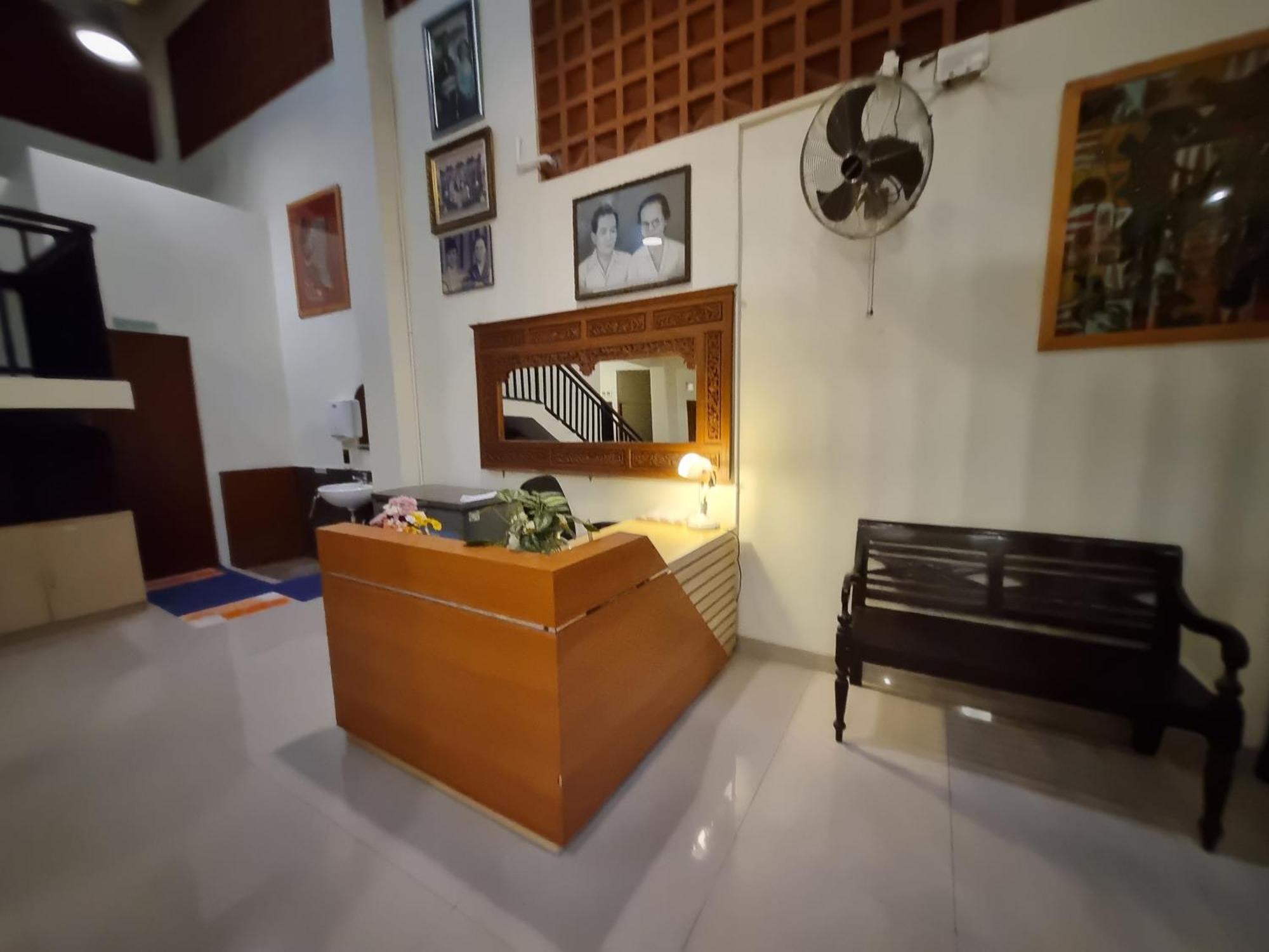 Hotel Omah Nayan Maguwo Esterno foto
